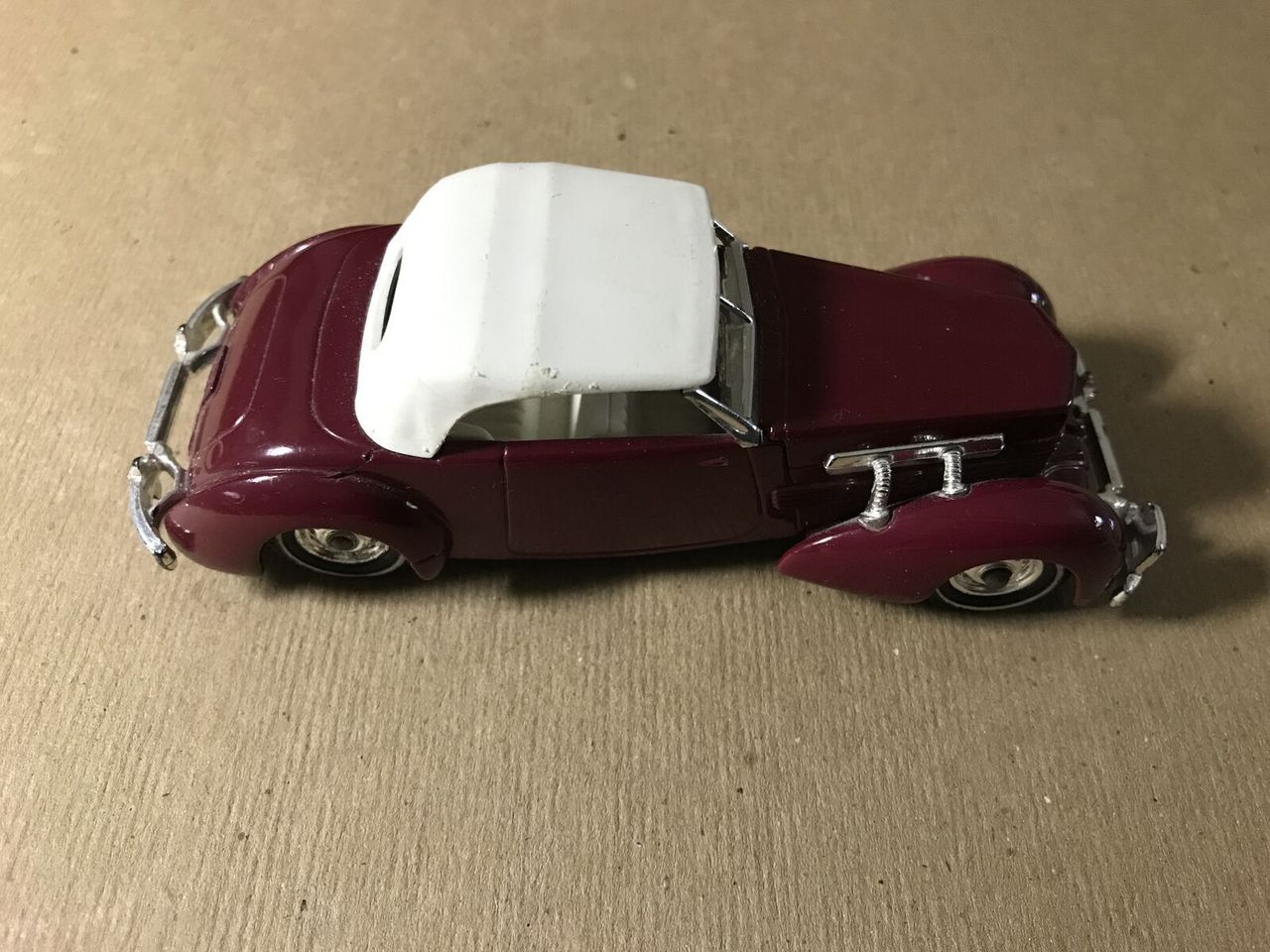 Main image 2