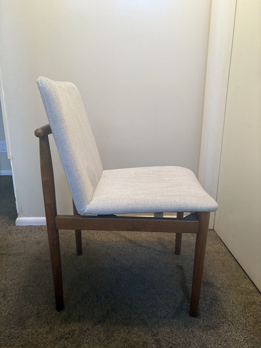 Main image 3