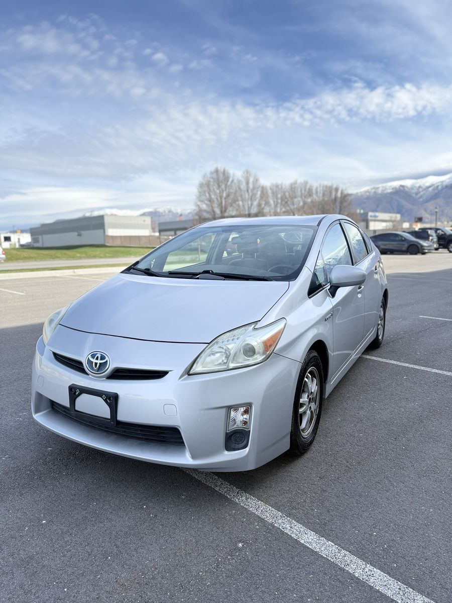 2010 Toyota Prius II