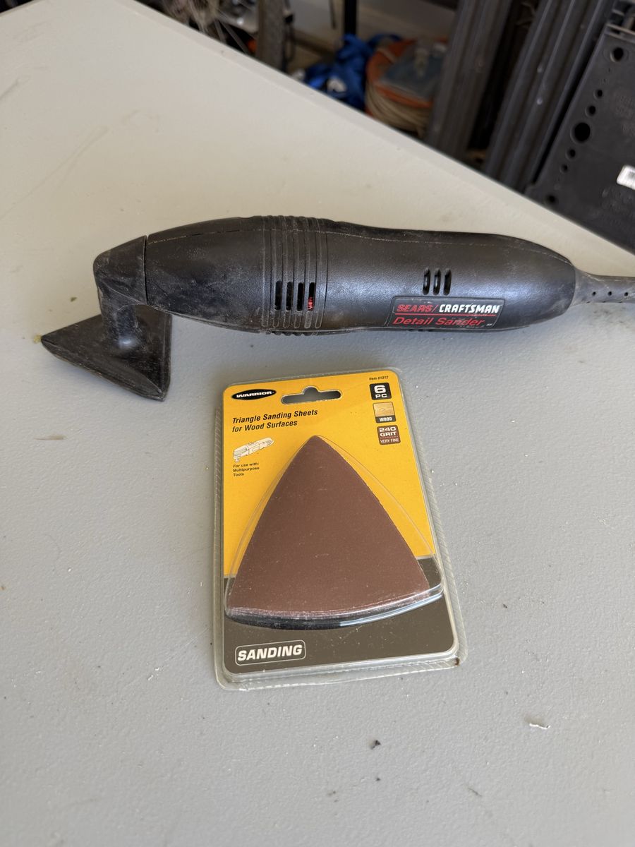 Sears Craftsman Detail Sander w/ Triangle Sanding Sheets 240 Grit Wood Surfaces