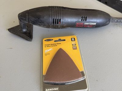 Sears Craftsman Detail Sander w/ Triangle Sanding Sheets 240 Grit Wood Surfaces