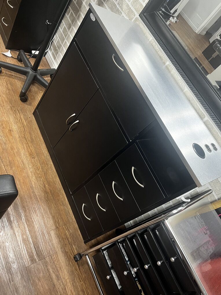 Salon Station And Storage Cabinet