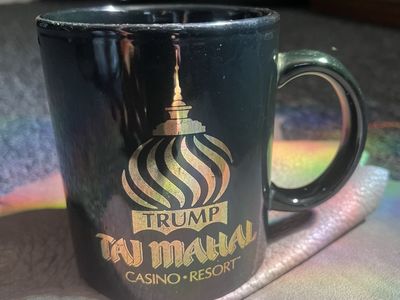 Donald Trump Gold Taj-Mahal Decade Anniversary Black Mug Cup Collectible