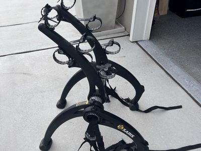 Saris Bones 3-Bike Trunk Mount Car Rack - Black, Used - Haul 3 Bicycles Securely