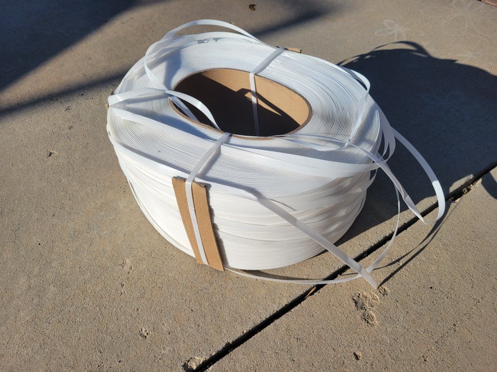 1/2 In Machine Grade Polypropylene Heavy Duty Strapping Roll 9900 Ft White