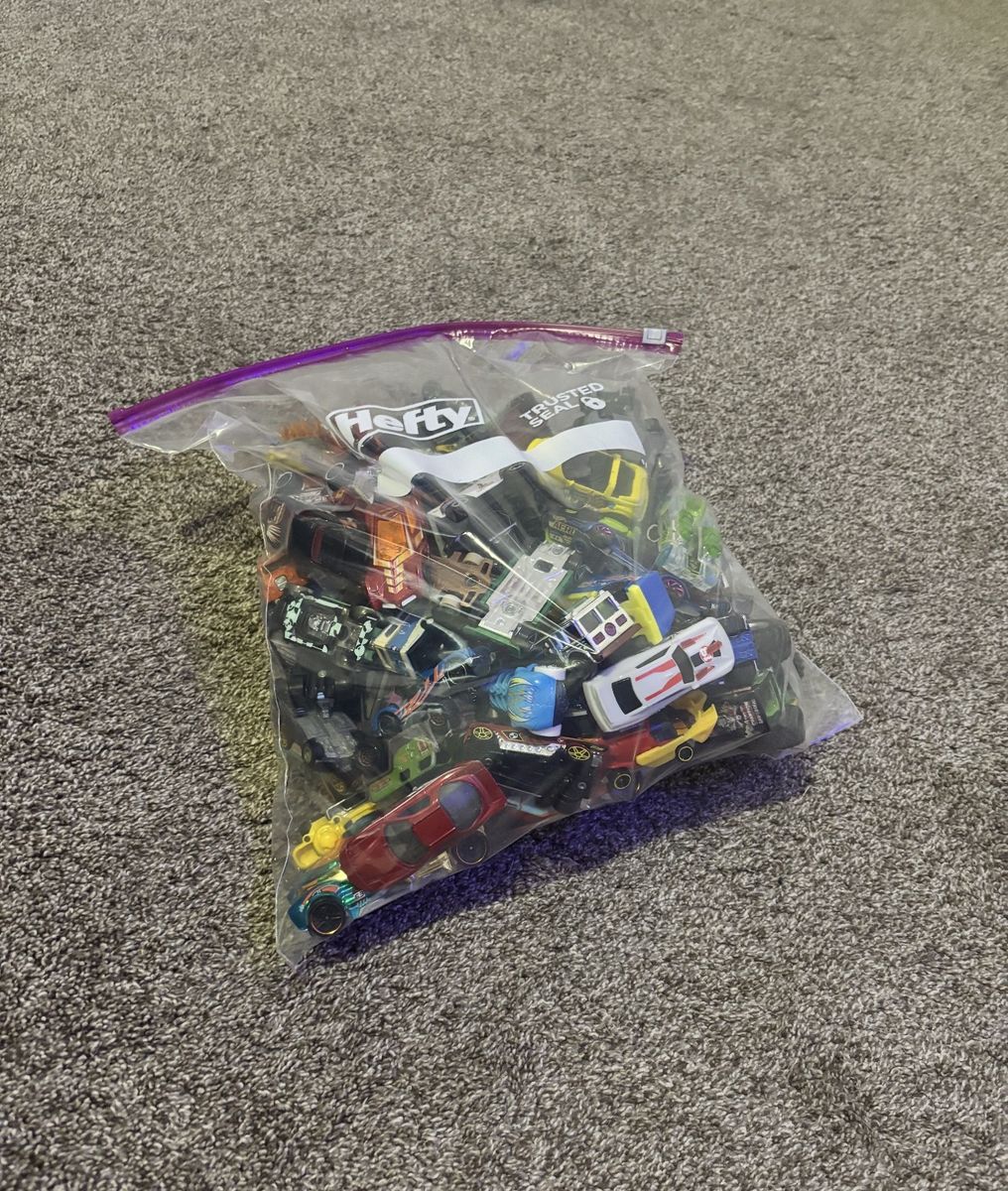 Jumbo Bag of Hotwheels