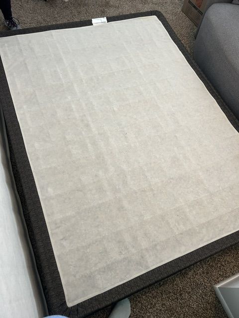 Main image 3
