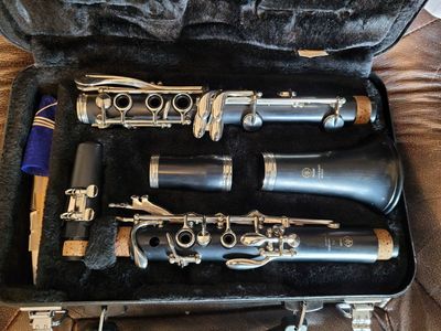 Yamaha 255 Clarinet with Warranty
