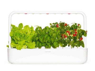 new in box click and grow The Smart Garden 9
