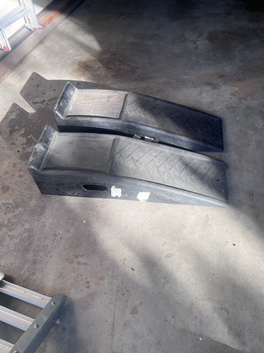 Plastic car maintenance ramps