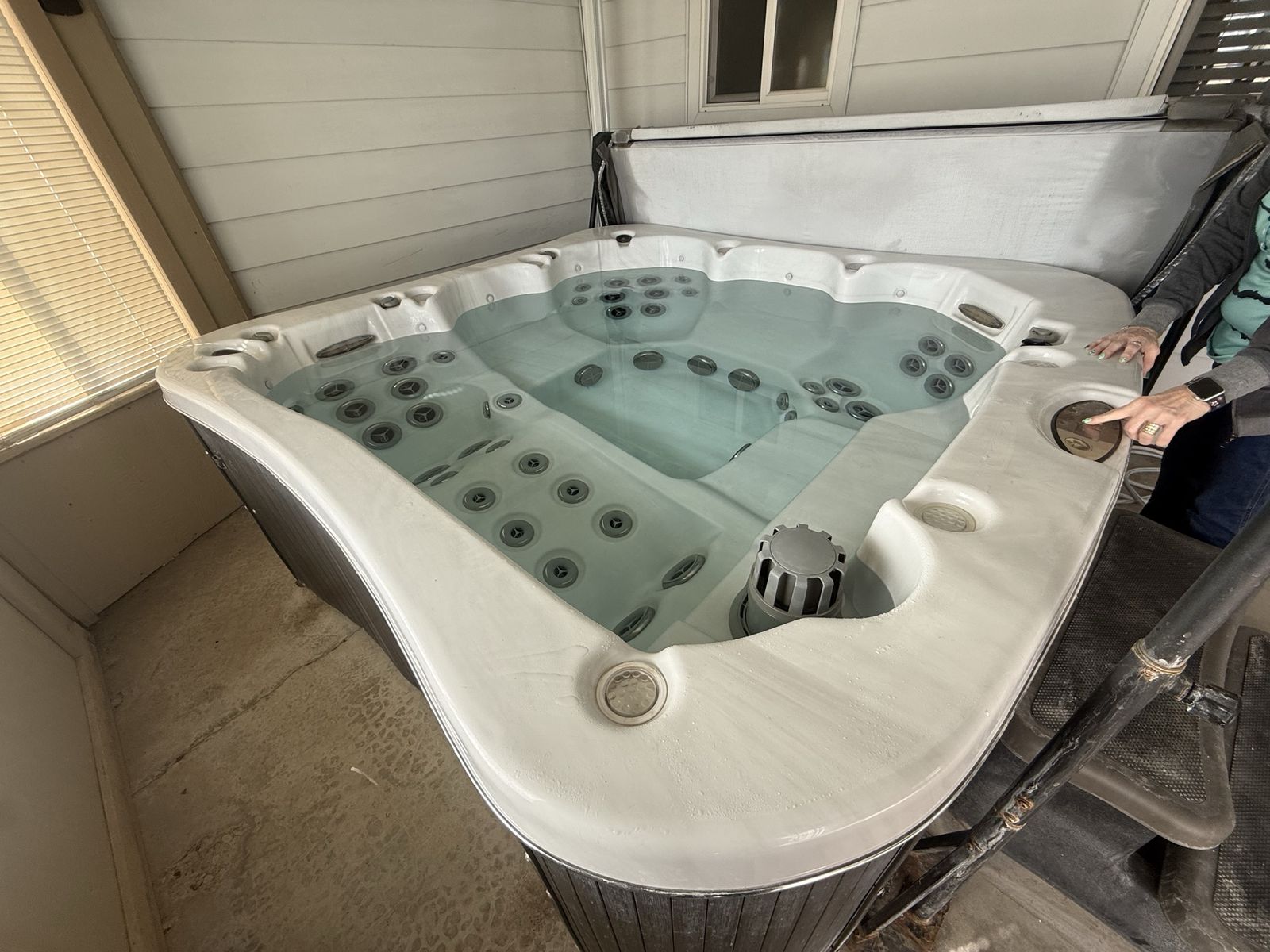 Hot tub