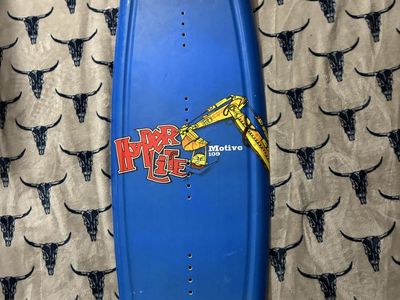 Hyperlite Motive 109 Wakeboard – NEW / Never Used