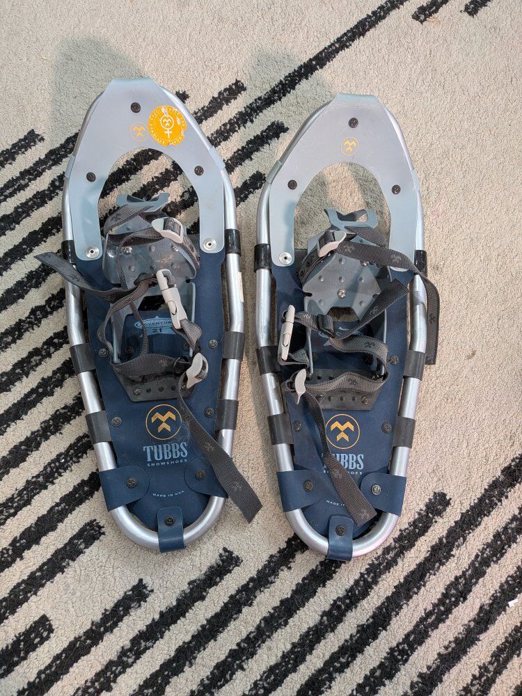 Tubbs Adventure 21 hiking and trekking snowshoes