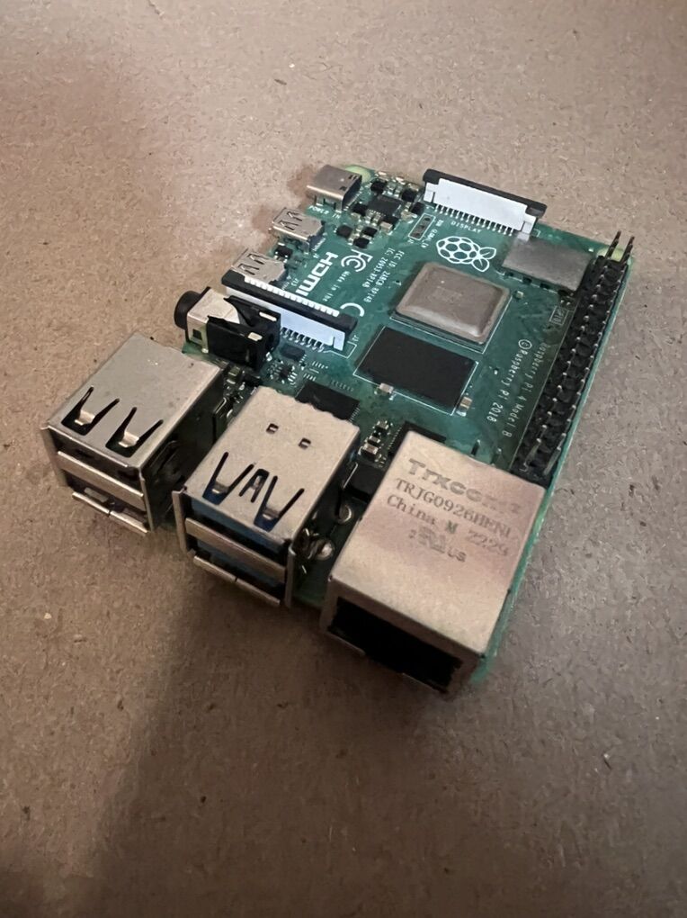 Radpberry Pi 4B 4gb Ram