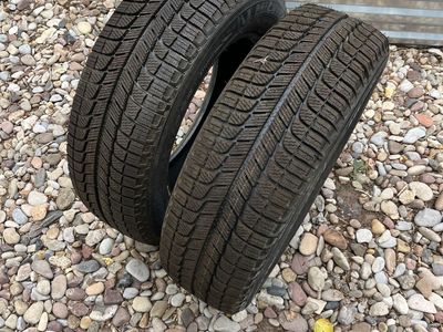Tire 215/60R16 Michelin X-ice