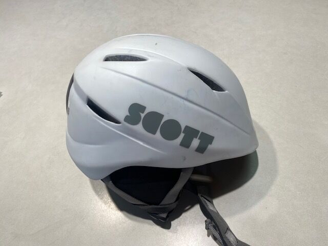 New Ski/Snowboard Helmet