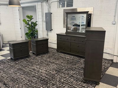 COSTCO BROOKDALE 6PC BEDROOM SET!!
