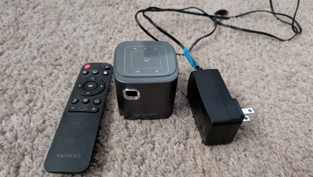 vankyo mini projector