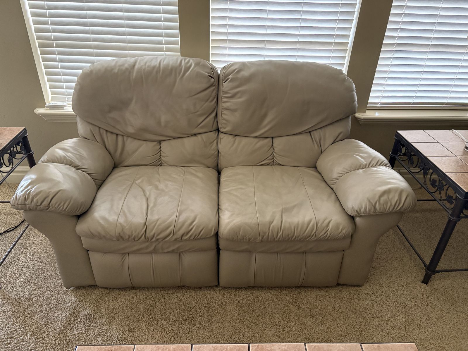 72" Gray leather reclining loveseat $200 cash/venmo in Draper