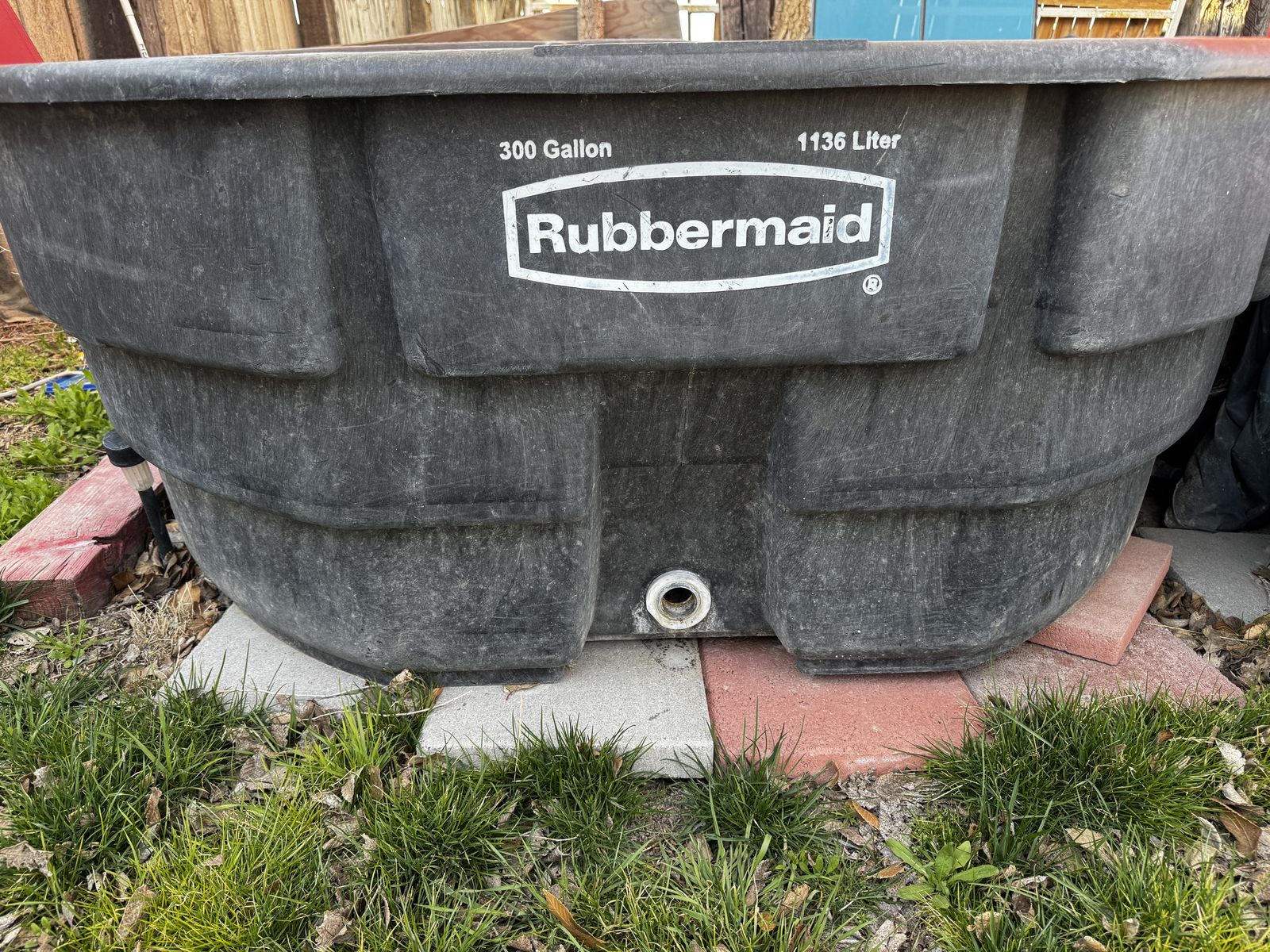 Water Troughs Rubbermaid