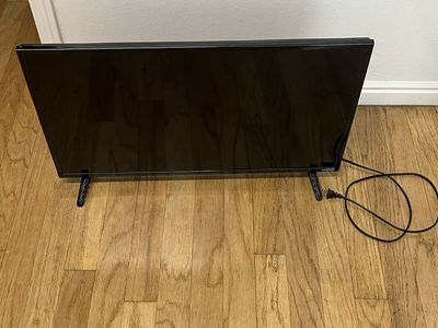 VIZIO Smart TV - Black, Excellent Condition