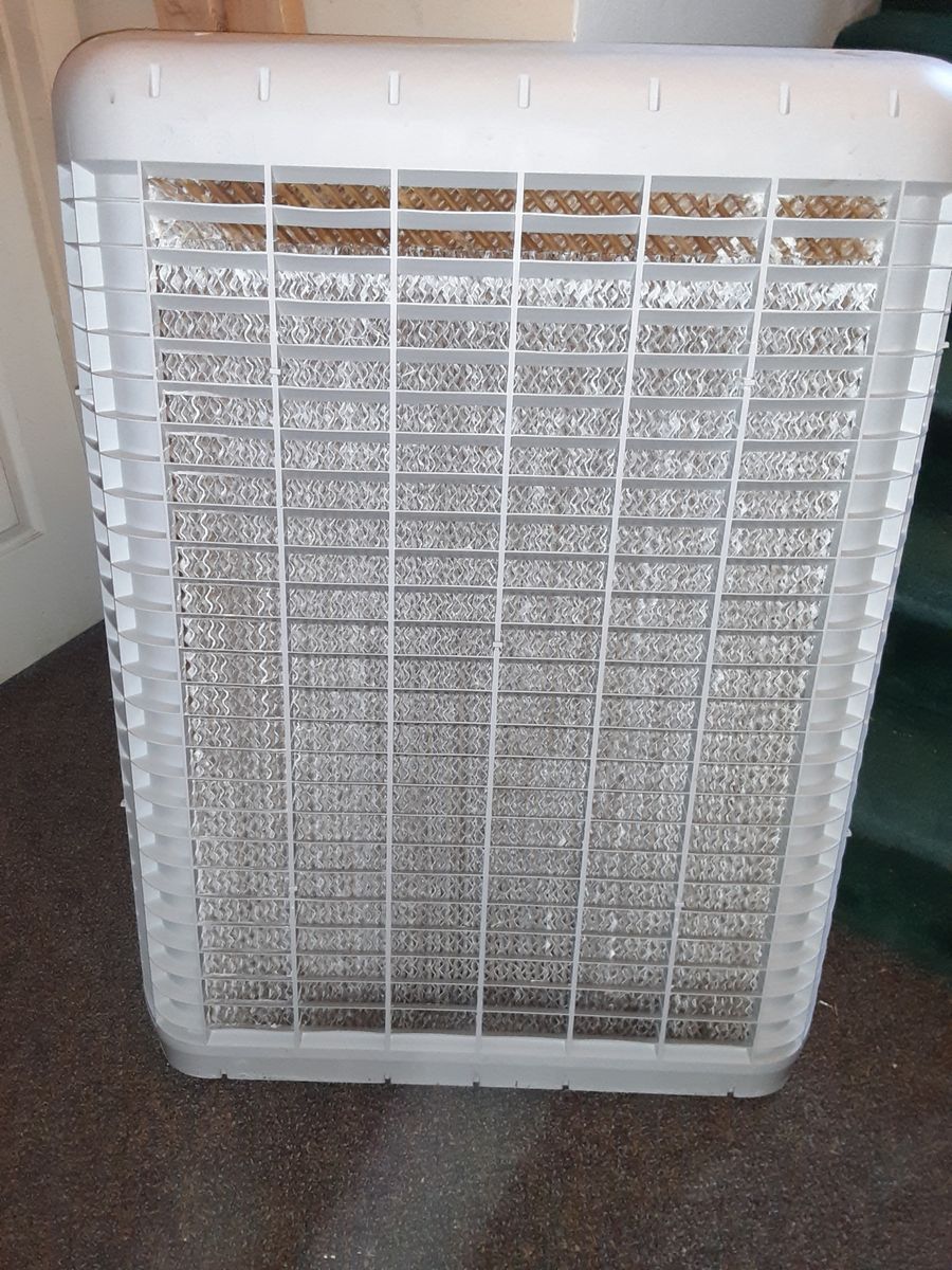 Window swamp cooler