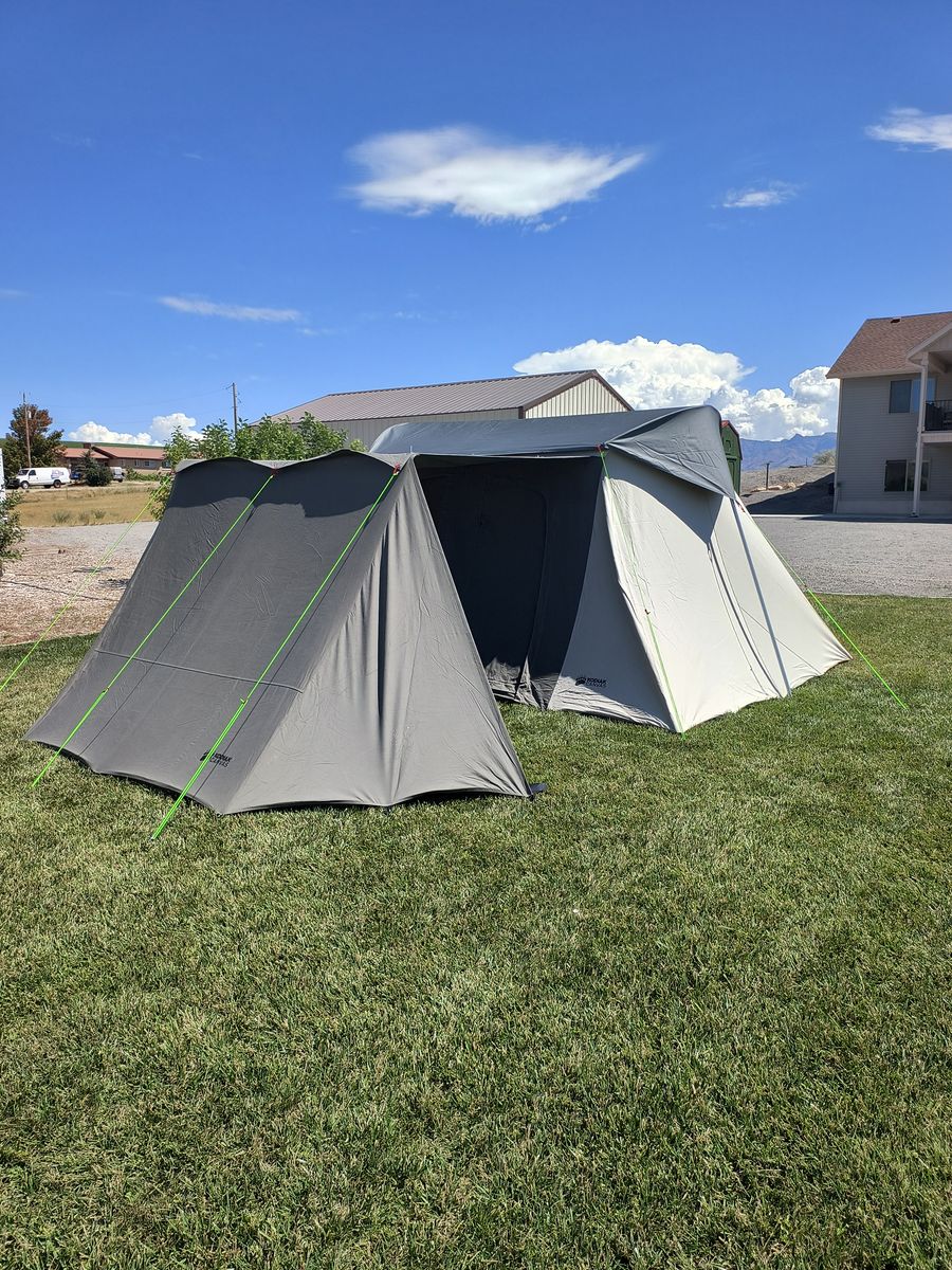 Kodiak Flexbow tent 10'x14'