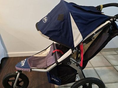 B.O.B Revolution stroller BOB $150