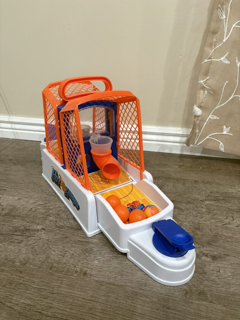 Hot Hoops Tabletop Basketball Game