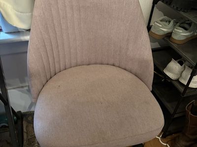 Upholstered Swivel Office Chair - Pink/Beige Fabric, Adjustable Height, Rolling Base