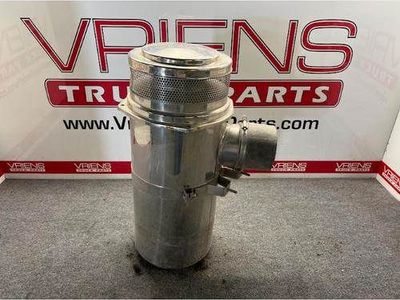 DONALDSON 11" DIA AIR CLEANER
28" OVERALL LENGTH
5" INLET DIA