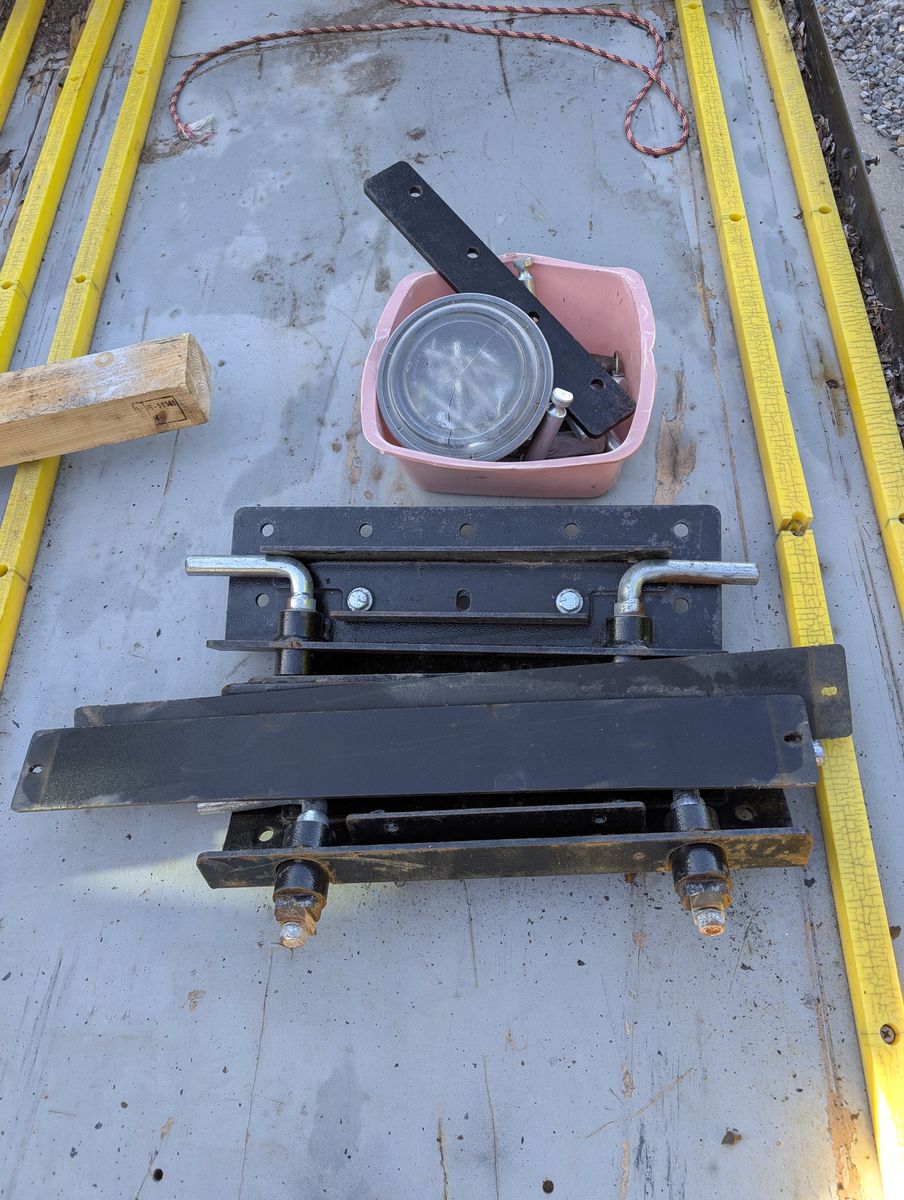 Main image 5
