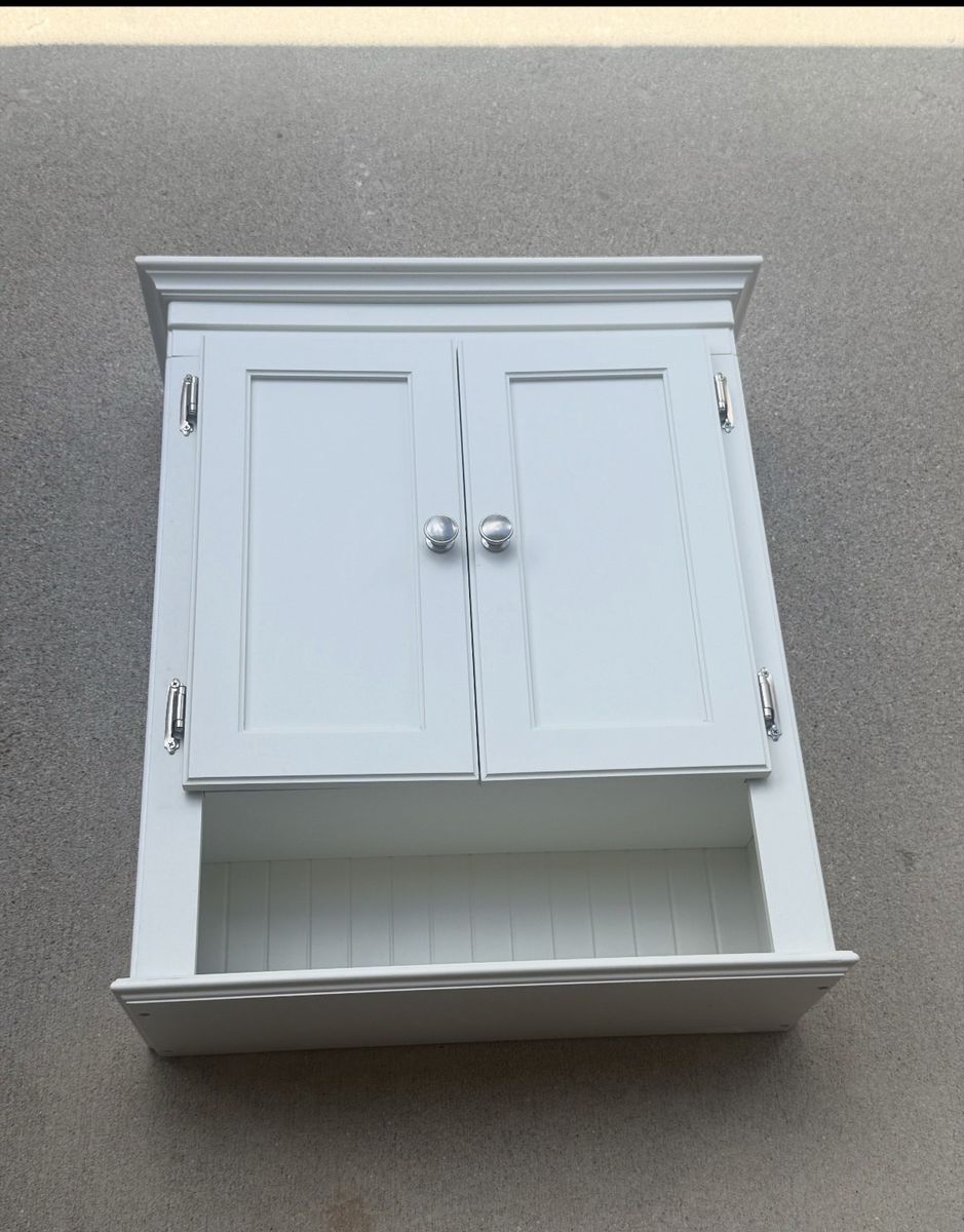 Storage cabinet