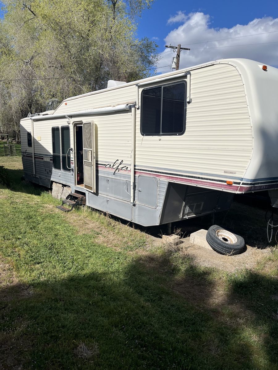 92 Alfa Sun Trailer