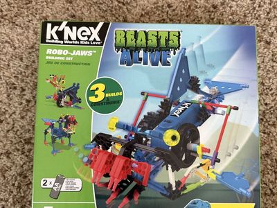 K'NEX Beasts Alive Robo-Jaws Building Set - 136 Pieces, Motorized Action, 3 Builds