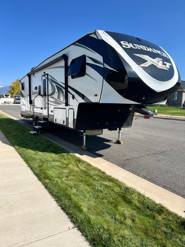 2018 Heartland Sundance XLT Bunkhouse 295bh