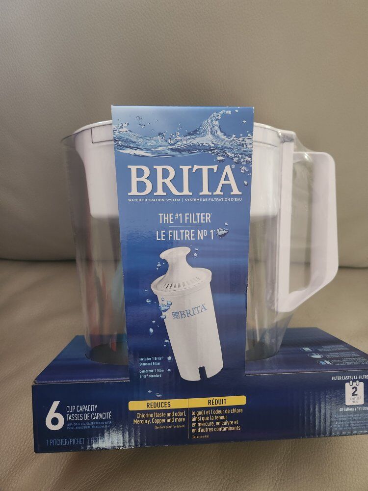 NEW 6 cup Brita water filter pitcher