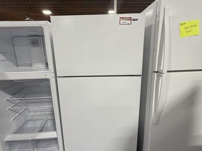 HOTPOINT White Top Freezer Refrigerator - Standard Size