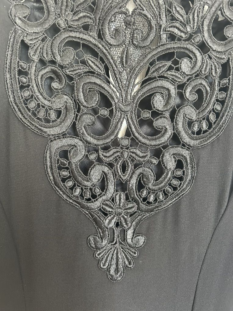 Main image 3