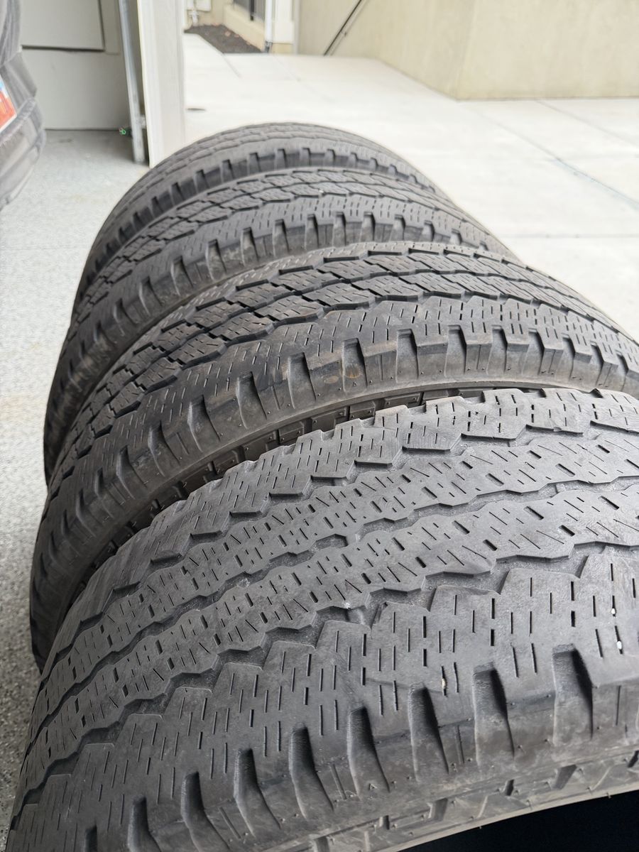 275/55 R20
