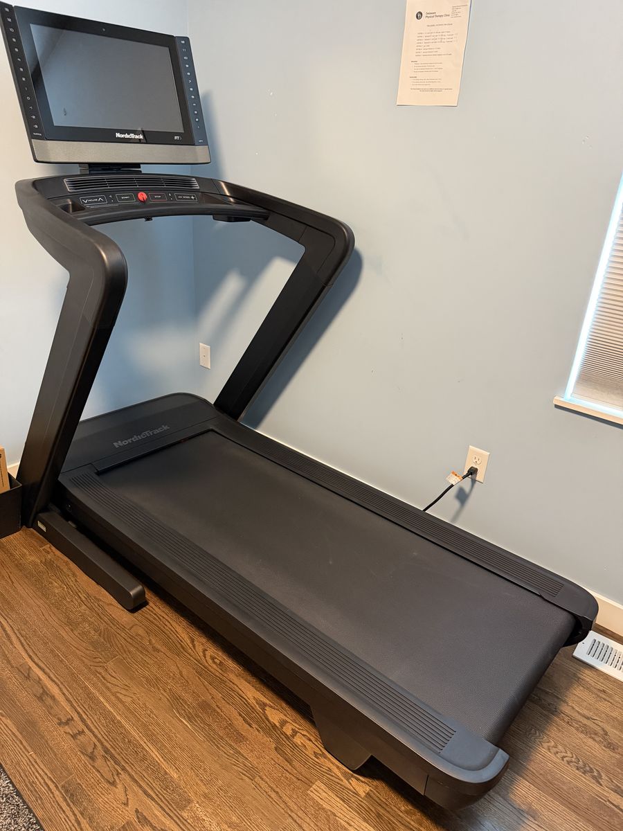 NordicTrack Commercial 2450 Treadmill