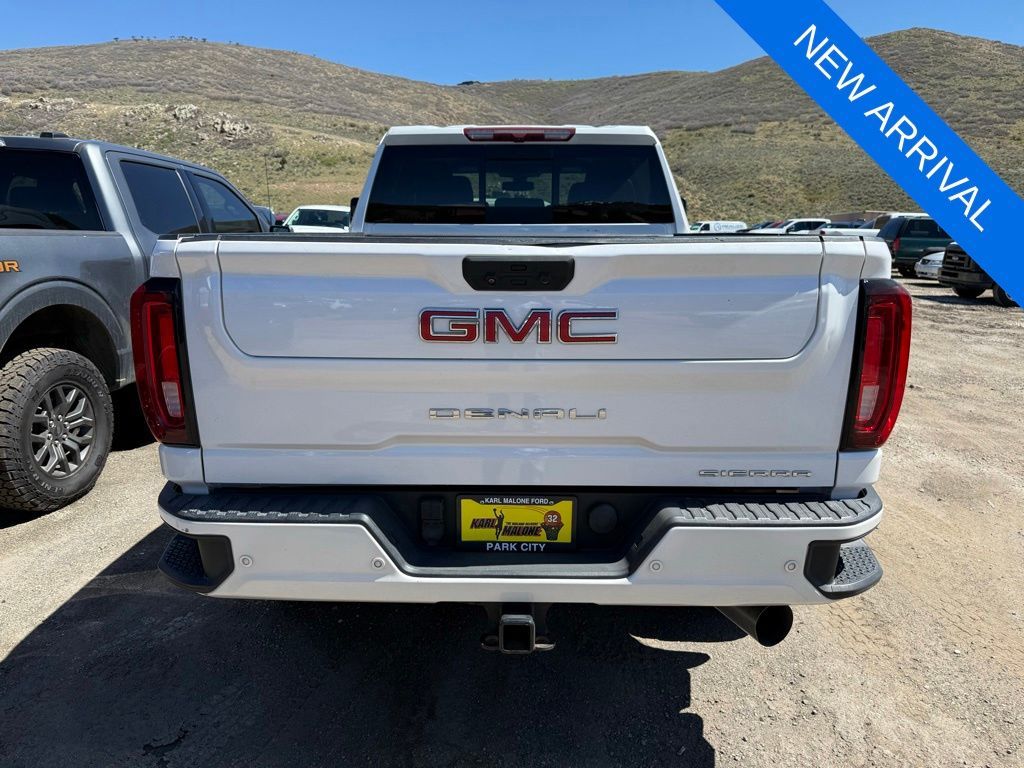 Main image 5