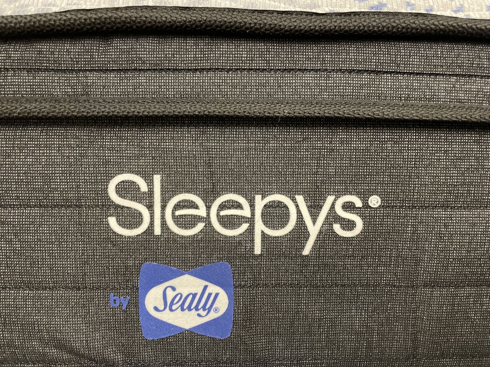 Sleepys by Sealy Full Mattress - Excellent Condition, Patterned Top