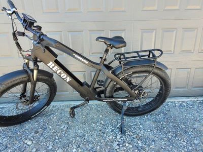 RECON Cammando electric assist pedal bike