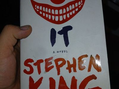 IT: A Novel by Stephen King Paperback Book