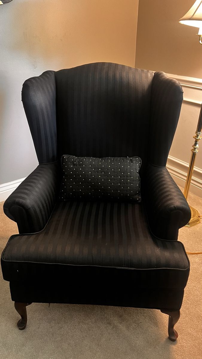 Beautiful set of 2 wingback chairs