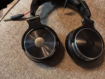 One odio wired over the Ear Headphones - Black/Red Cable good working condition