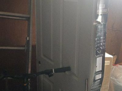 New 32" door with frame