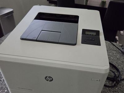 HP LaserJet Pro M452dn Color Laser Printer