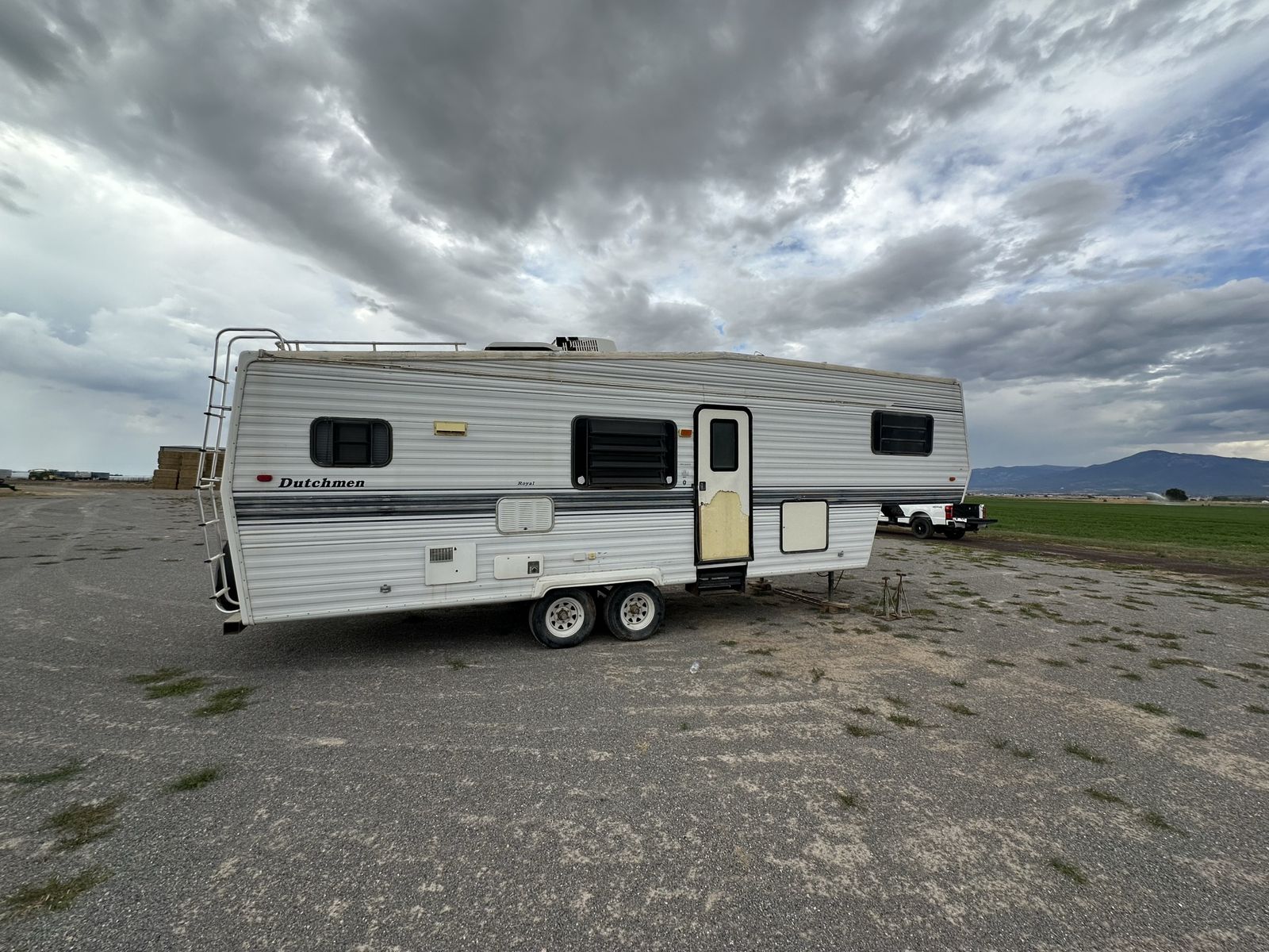 1997 Royal Dutchmen Travel Trailer